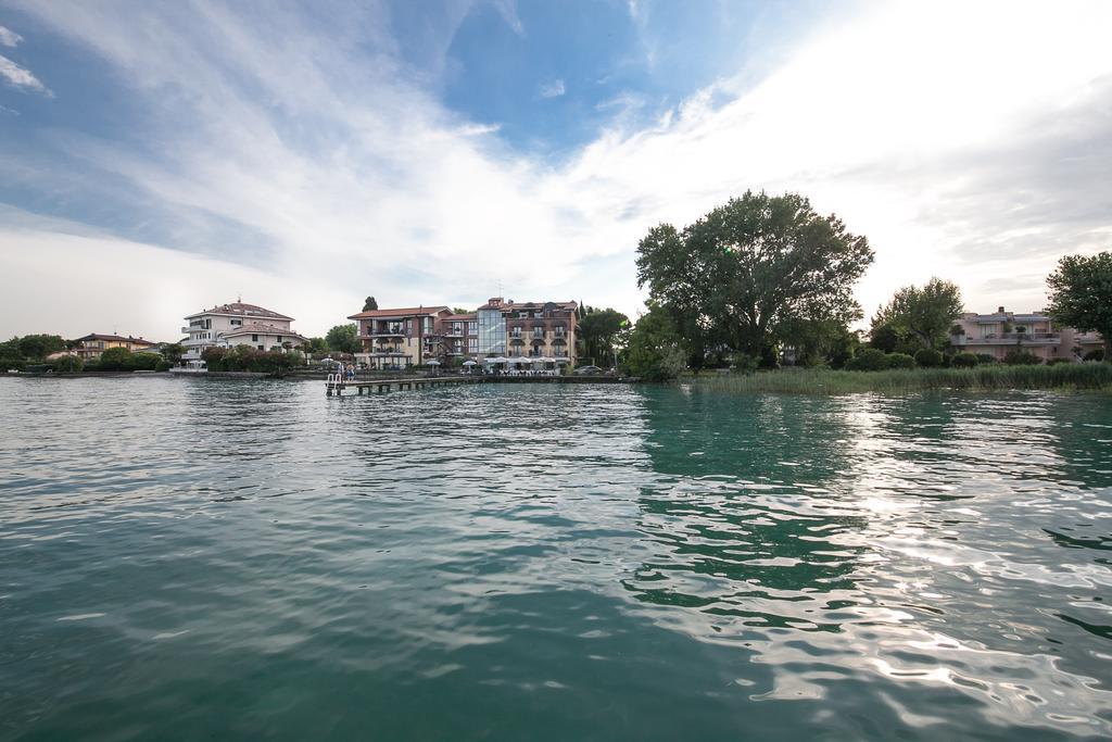 Hotel Aurora Sirmione Exterior photo