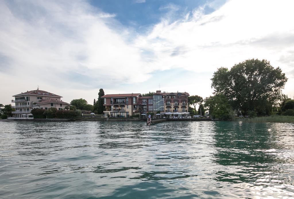 Hotel Aurora Sirmione Exterior photo